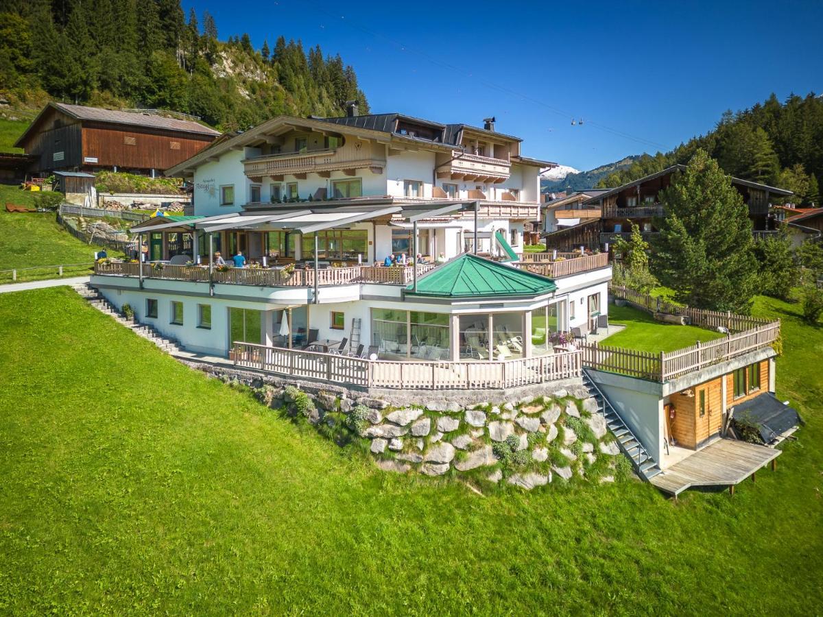 Astegg, Alpengasthof Finkenberg Exterior photo