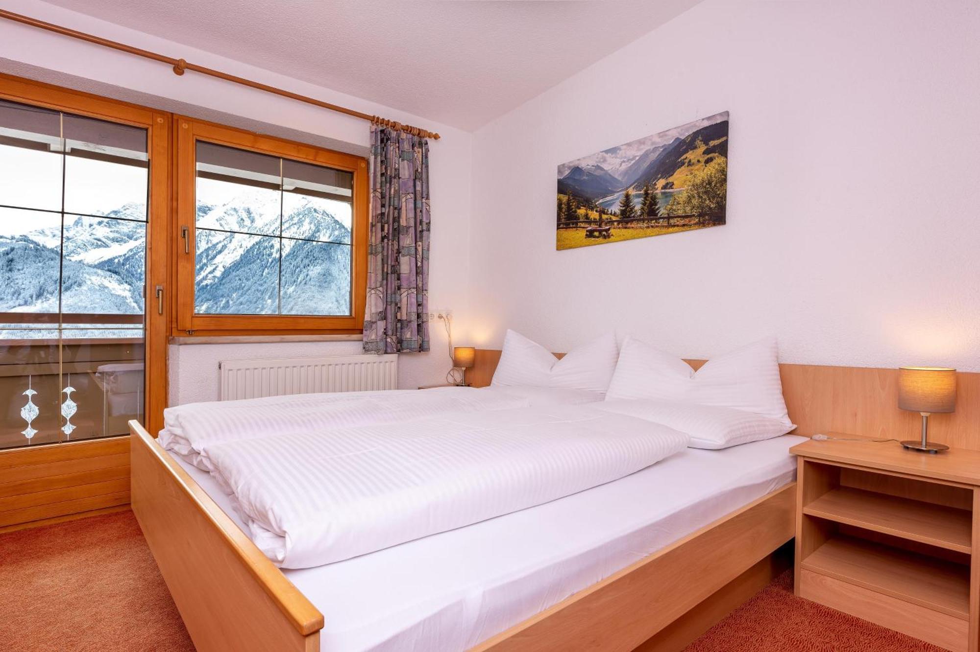 Astegg, Alpengasthof Finkenberg Room photo